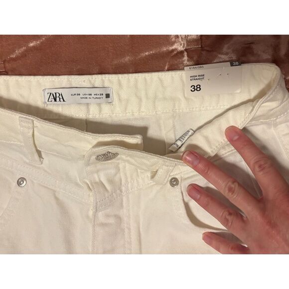 NWT Zara High Rise Straight Decorative Seam Front Jeans, White, Sz. 6 - Picture 3 of 10